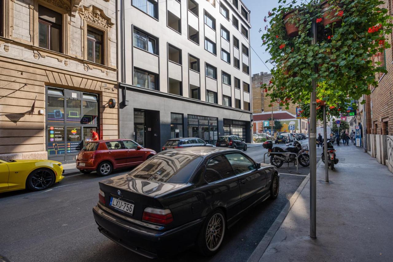 Navy Angel Apartment With Balcony Budapest Exterior photo